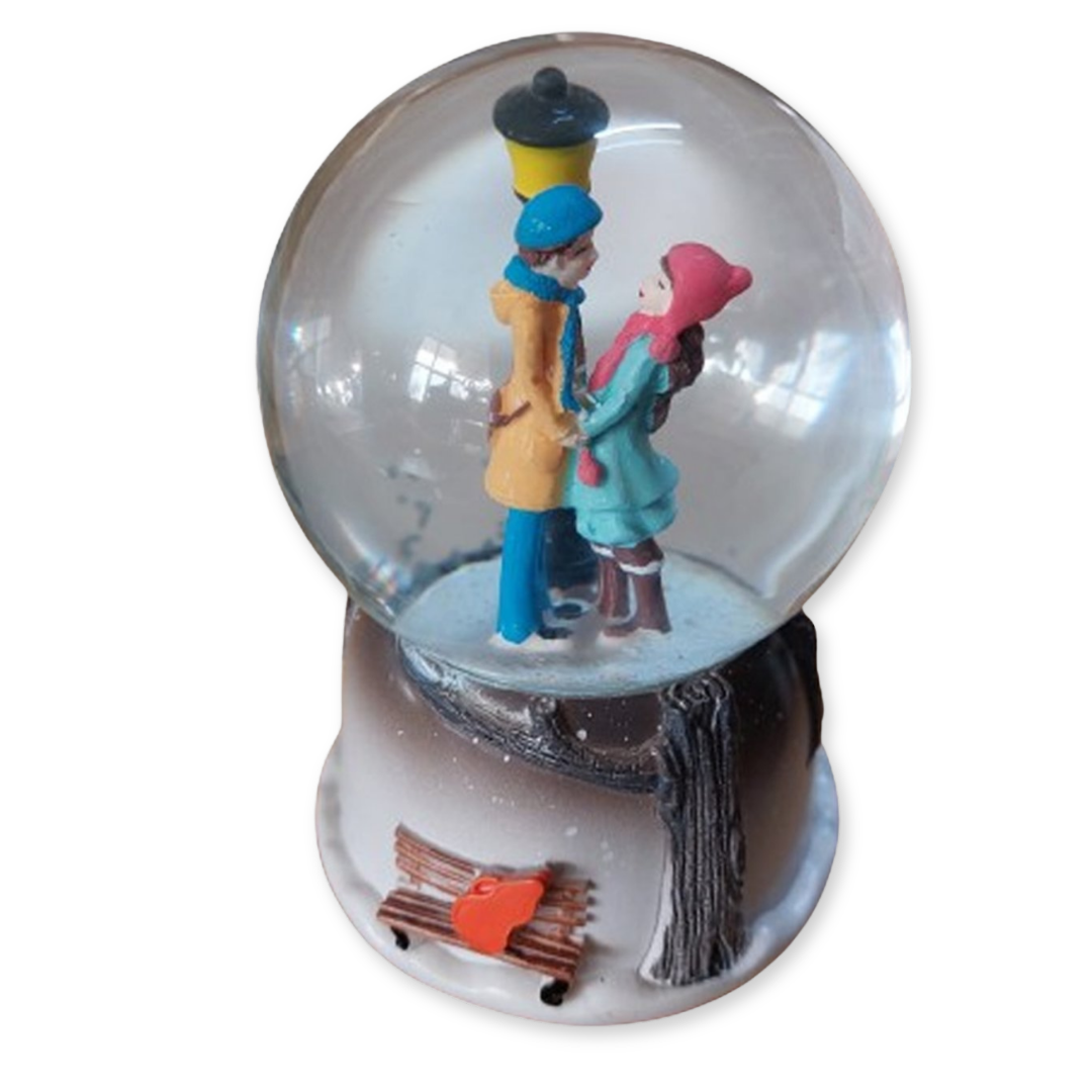 Aşk Seninle Güzel Işıklı Müzikli Kar Küresi (Orta Boy)